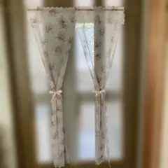 最終値下げ　美品　無地と薔薇柄の2重のれんホワイト