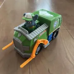 パウ・パトロール ロッキーおもちゃ