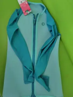 半額以下◆DECATHLON　ラッシュガード　水着用