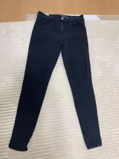 スキニーパンツ