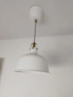 IKEA　ホワイト ペンダントライト ゴールド金具