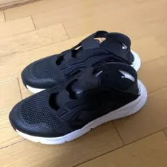Reebok HR1381サンダル