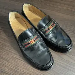 Gucci 黒 ローファー GGロゴ