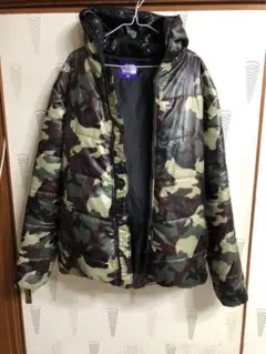 SIX STAR WEAR ダウンジャケット　迷彩柄　フード付き