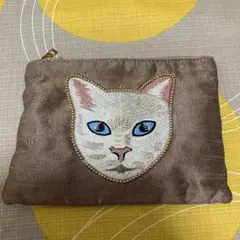 ネコ 刺繍ポーチ artipur COTTAGE 刺繍 猫 ポーチ