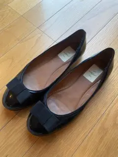 パンプス　ブラック