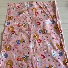 犬と花柄のコットン生地