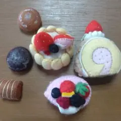 フェルトおままごと（ケーキ）