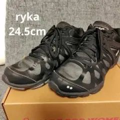 Item thumbnail for item d958b61e-3f02-4310-9beb-49a722e65b43