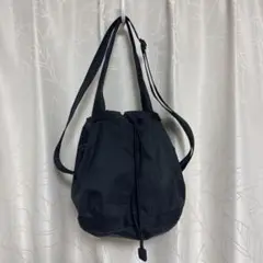 UNIQLO U ユニクロ ユー　黒 バケットバック　巾着型 ショルダーバッグ