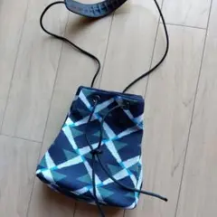 TRICOTE幾何学模様 ショルダーポシェット