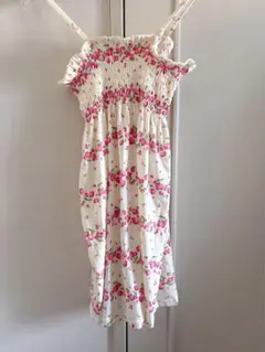 いちご柄　ワンピース