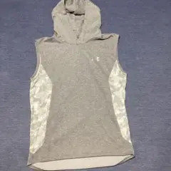 Under Armour アンダーアーマ　ノースリーブパーカー