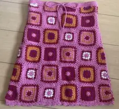 刺繍のスカート