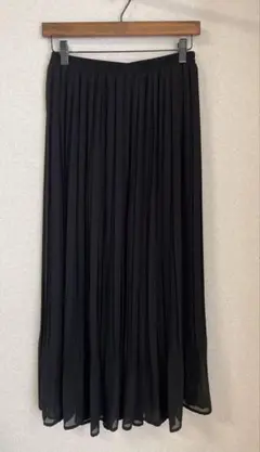 美品【Mylanka】プリーツスカート　黒　38サイズ