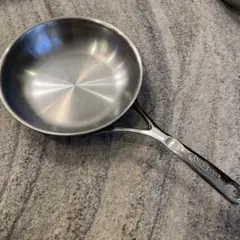 Item thumbnail for item f7f38d18-1475-437c-a638-fe495fd5ef69