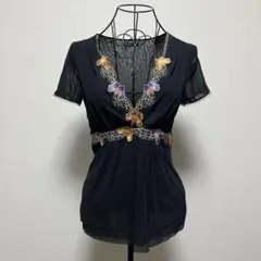 VIVIENNE TAM 刺繍花柄パワーネットトップス
