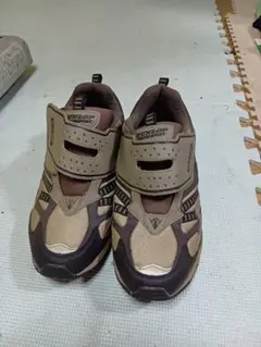 DUNLOP スリッポンシューズ ベージュ/茶色26cm〜26.5cm新品