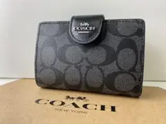 【美品】coach コーチ 二つ折り財布 黒 ブラックスモーク