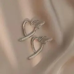 Item thumbnail for item 38add7bc-498b-43b6-a244-1971201280e8
