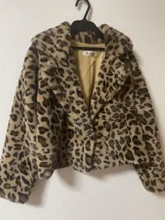 ヒョウ柄ファーショートジャケット
