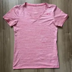 NIKE レディース　Tシャツ　ヨガウェア