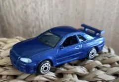 〈モーターマックス〉 日産 スカイライン GTR（1/64サイズ）