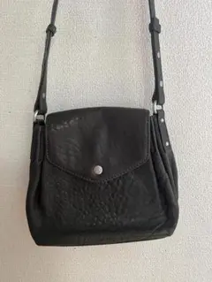 ブラックレザーショルダーバッグ ECCO