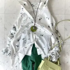 美品 ヴィンス VINCE シルク100％ 長袖ブラウス 花柄 ホワイト 白