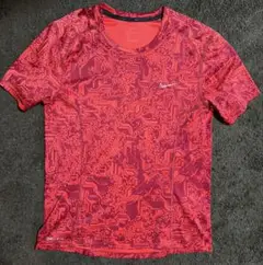 【使用品】ナイキ ランニング Tシャツ Sサイズ レッド