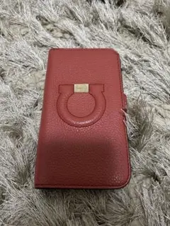 2025年最新】Salvatore Ferragamo iPhone用ケースの人気アイテム