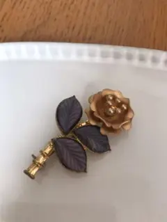 ヴィンテージ ローズ 薔薇 ブローチ