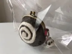 （新品）　羊毛フェルト　パンダ　がま口　小銭入れ　小物入れ 手のひらサイズ