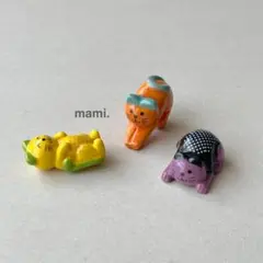 フェーヴ　カラフルなねこ　B　フランス　フェーブ　ミニチュア陶器　f-3599
