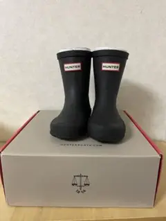 新品未使用　ハンター レインブーツ 長靴　キッズ ベビー　黒　ファーストシューズ