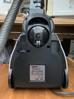 東芝サイクロン式掃除機　2017年製　VC-JS5000 (R) TOSHIBA 東芝 VC-JS5000-R サイクロン式掃除機 2017年製