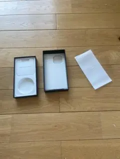 iPhone 13空箱