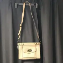 ショルダーバッグ fossil フォッシル ベージュ 鞄 レザー
