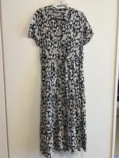 BLUE EAST 花柄ワンピース　マタニティ