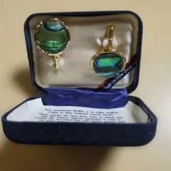 Item thumbnail for item 199439c3-43e7-45dc-adb0-ff025e3d27b3