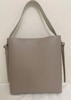 ANAYI(アナイ)のハンドバック