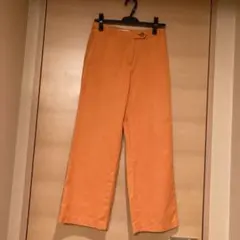 オレンジ　パンツ