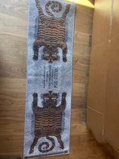 虎デザインの廊下用マット 1800x500mm