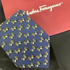 フェラガモ salvatore ferragamo パイナップル ネクタイ
