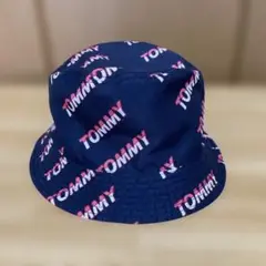 Item thumbnail for item 45310533-ee4d-46ae-a8fe-88850969e064