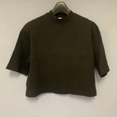 GUブラック ハイネック クロップドTシャツ