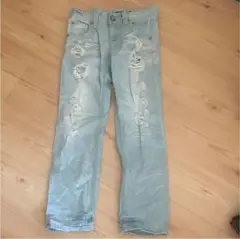 ダメージデニム