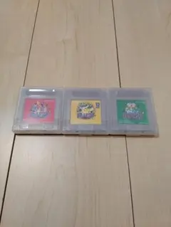 ゲームボーイカラー　ポケットモンスター　赤　緑　ピカチュウ　セット