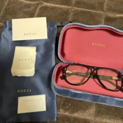 GUCCI 日本未発売海外限定ブラックレクタングルメガネ