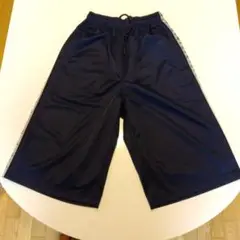 美品！ネイビーブルー ショートパンツ Mサイズ